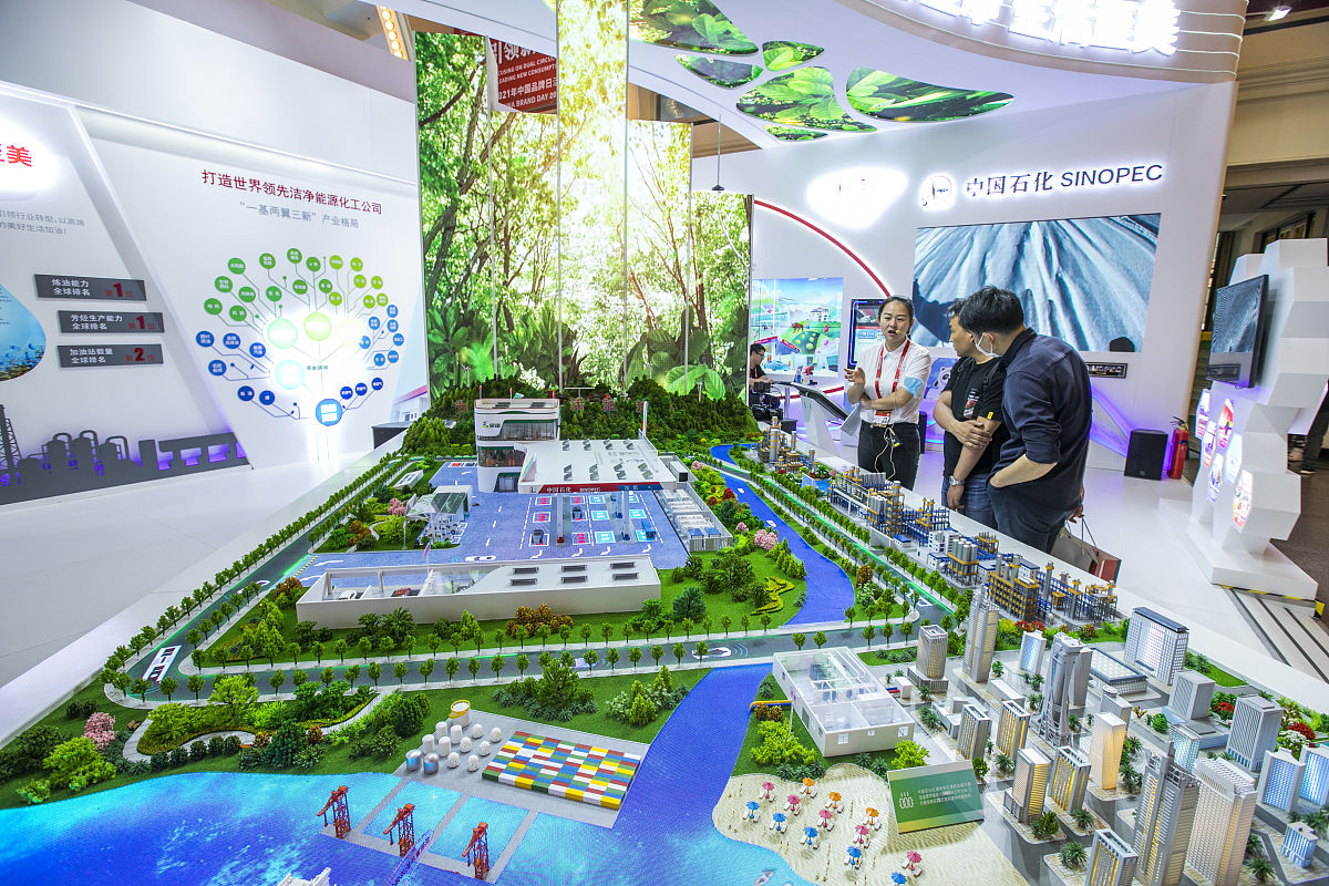 甘肃能源化工职业学院五年制大专有高铁乘务专业吗？