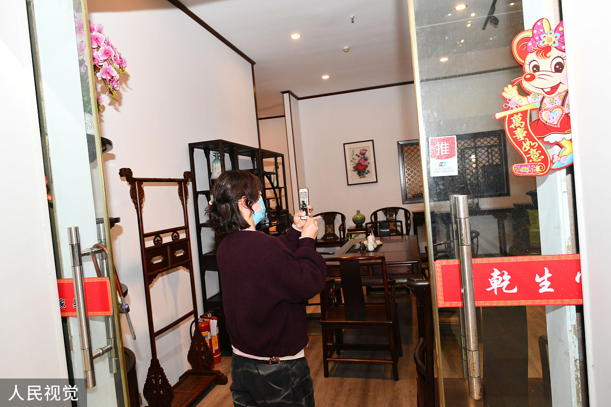 华强北s8智能手表上没有应用市场如何下载微信用250字详细解答
