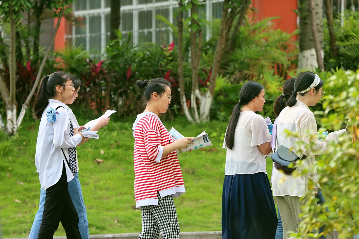 北京市园林学校导游服务专业介绍