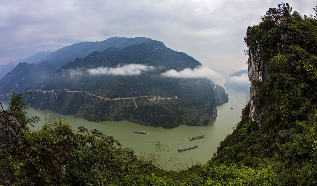 宜昌旅游攻略：探秘三峡风光，品味地方美食