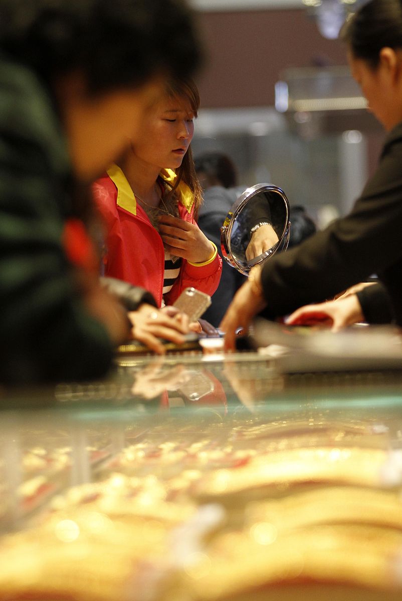 珠宝玉石加工与销售就业方向：前景分析及技能要求