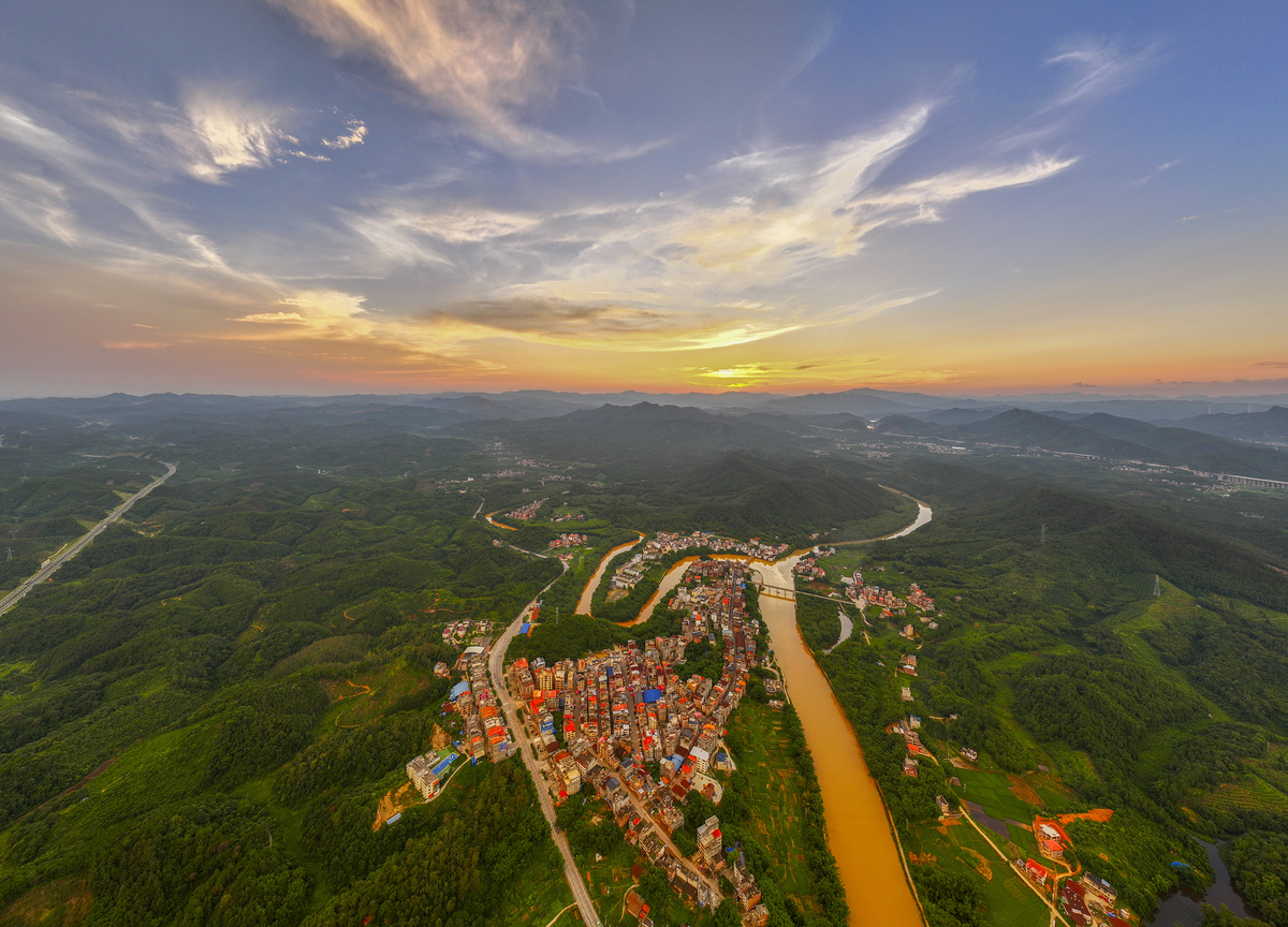 航拍信阳：豫南明珠，活力无限