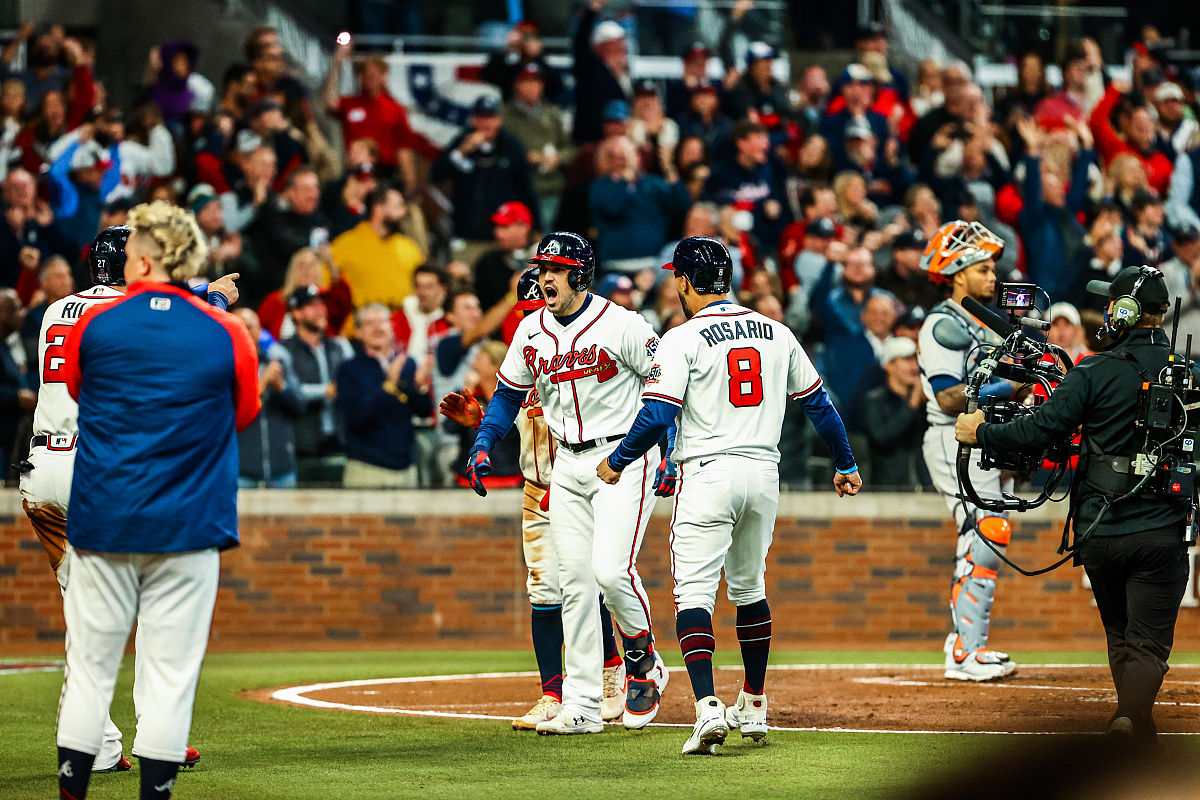 2021年11月2日,美国,2021mlb世界大赛g6,亚特兰大勇士vs休斯顿太空人.