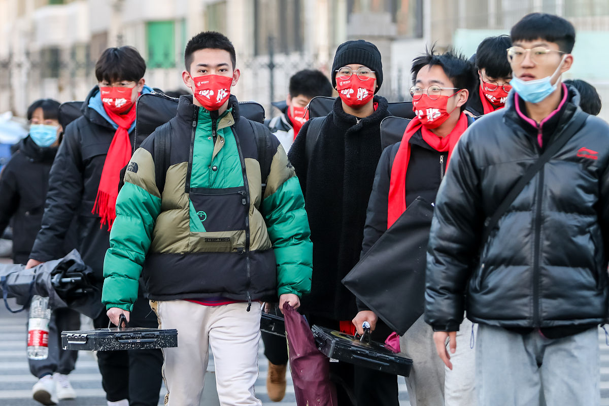 重庆艺术学校2021年招生办联系电话-开启艺术梦想