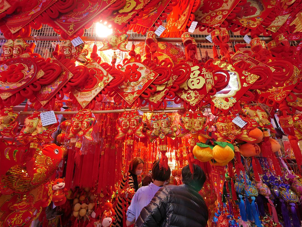佛山春节习俗：从腊月二十三到元宵节的热闹传统