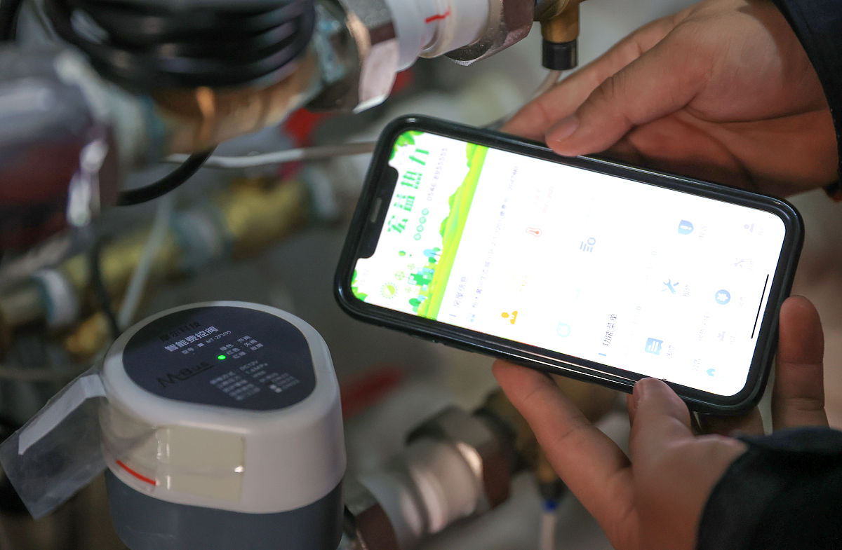 智能筷子功能设计：温度检测、营养分析、重量监测、咀嚼监测等