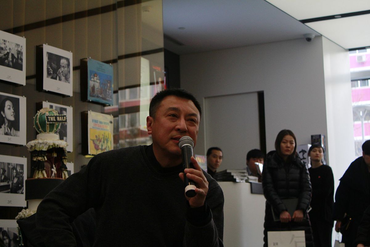 2018年1月7日,北京,《候场》新书分享会在复调书店举办.李晏