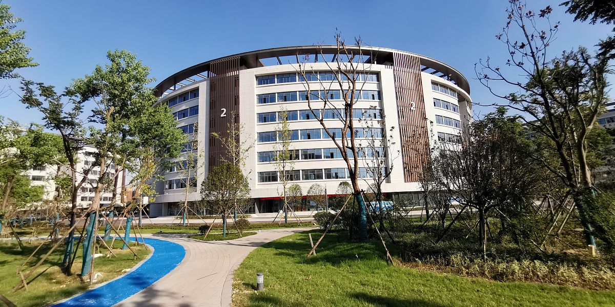 跨考到复旦大学公共卫生与预防医学专业，重大传染病和生物安全的临床医学研究方向，研究生复试时导师问你，请谈谈你读研期间的具体规划，结合你你所做的准备回答