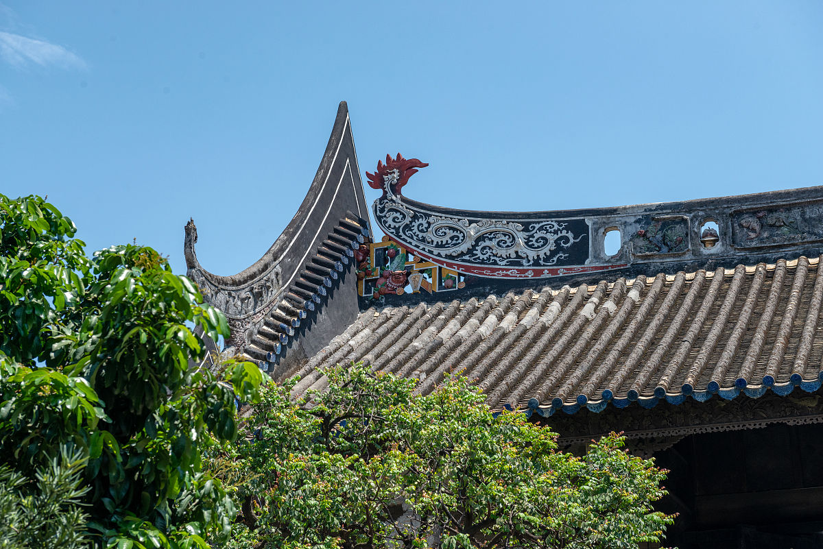 广东锅耳屋建筑风格特色小吃：鸡公榄