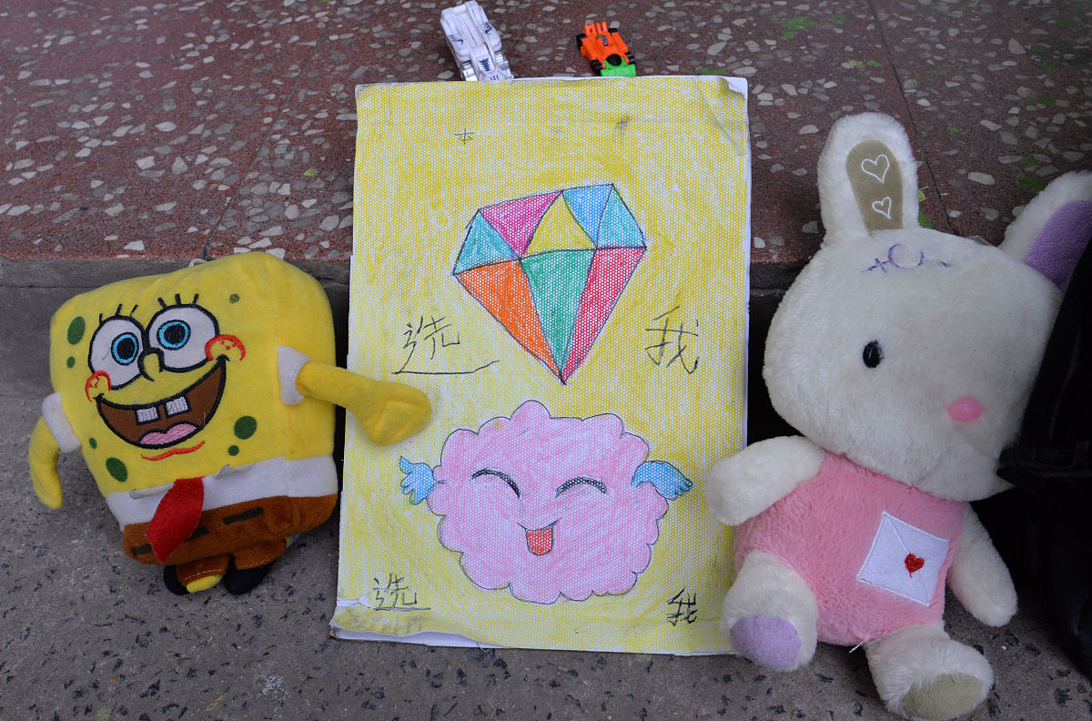 设计一下有示范视频、作品操作步骤说明书每学期16个作品材料包共分为8个学期适合3-6岁的幼儿的幼儿美劳包的淘宝的商品详情页的文案