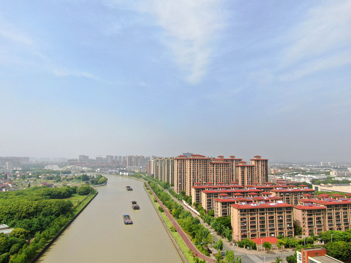 2021年5月8日,航拍的江苏省苏州市吴江区运河文化公园美丽景色.