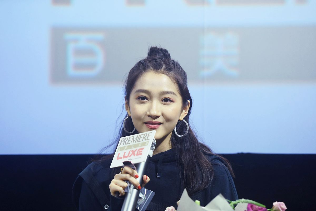 关晓彤长相特点解析：清新可人，魅力无限