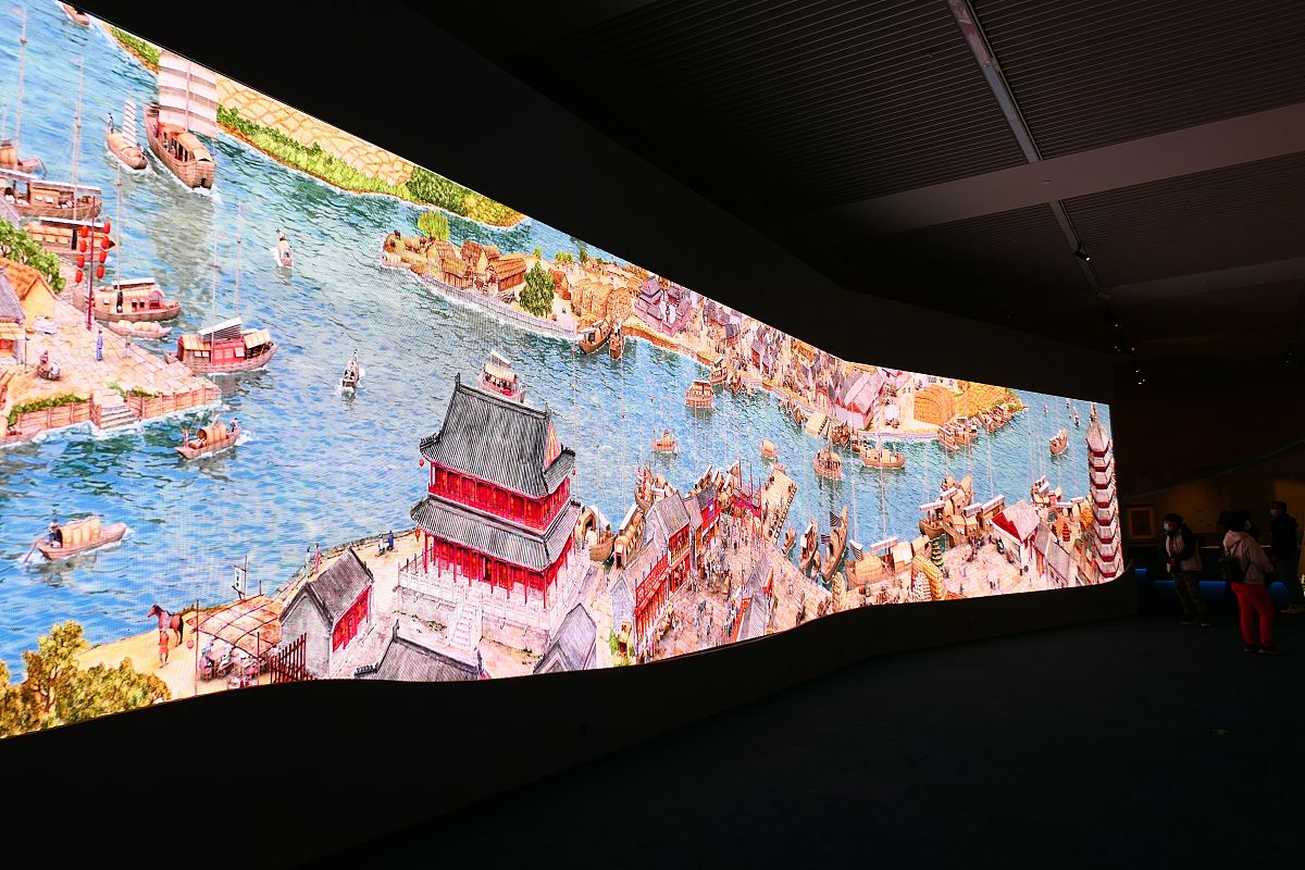 故宫《清明上河图3.0》高科技展：数字技术与古代艺术完美融合