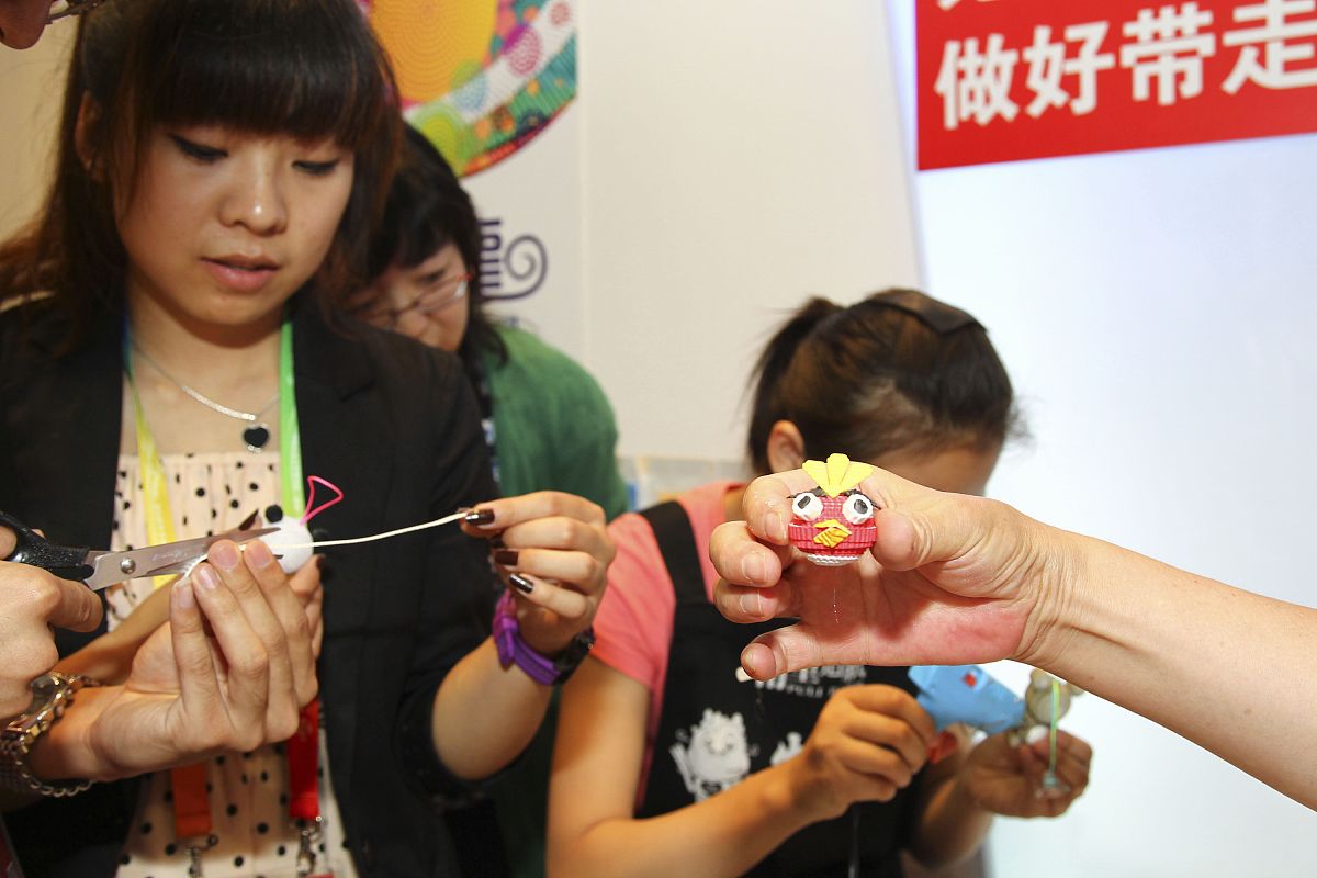 中北大学信息商务学院专业设置：信息技术、商务管理和英语