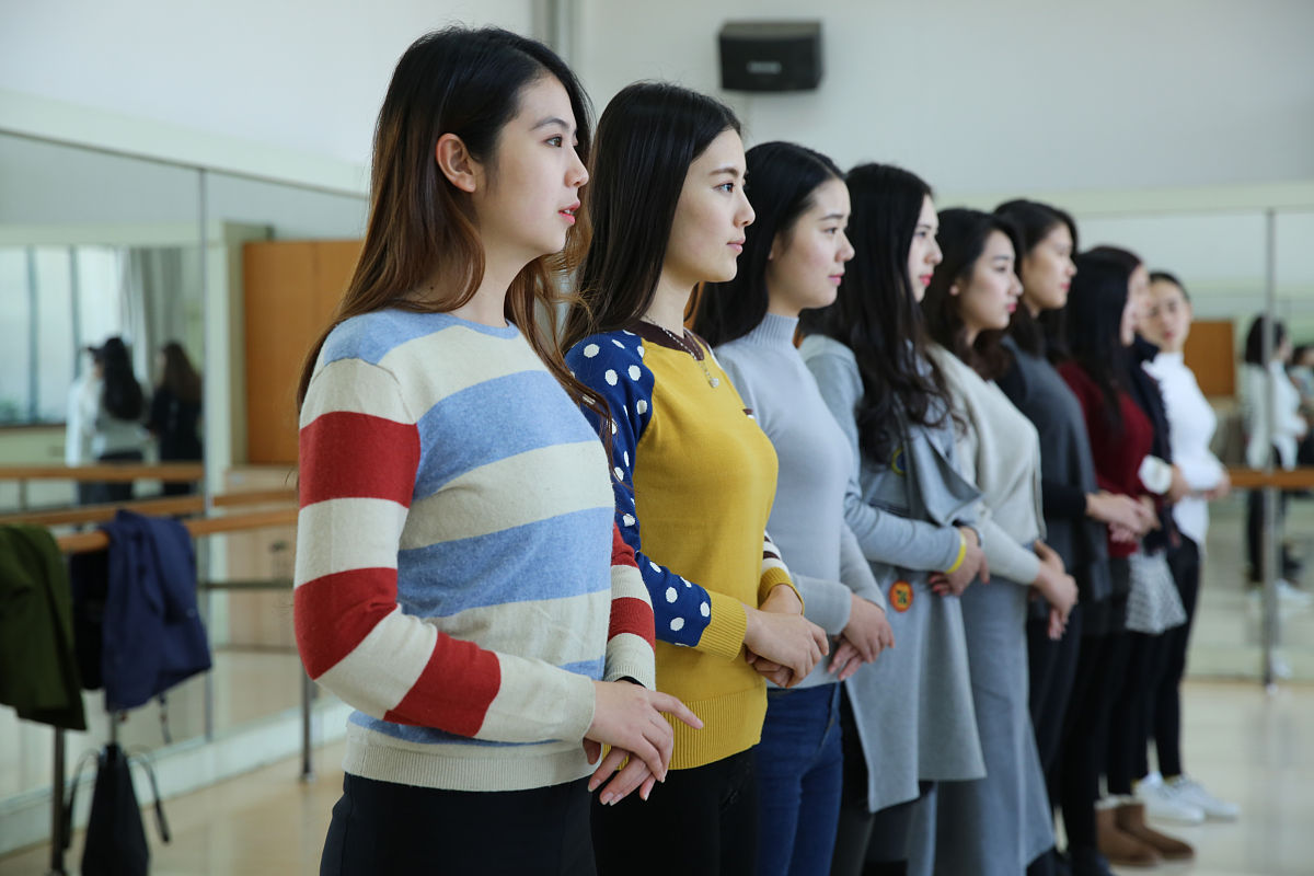 重庆工商学校女生适合读什么专业？推荐3大热门专业