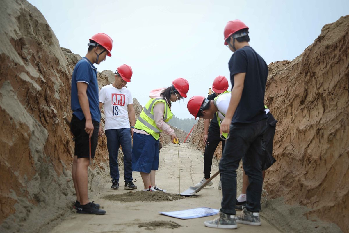 土木工程专业学生在GF水库建设项目中进行施工技术员岗位实习的论文摘要