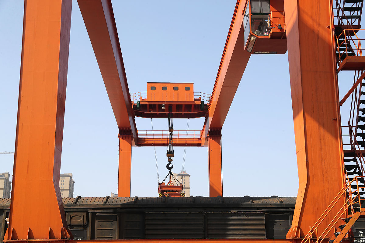 成都铁路运输学校毕业生就业方向：铁路、物流、科研、教育