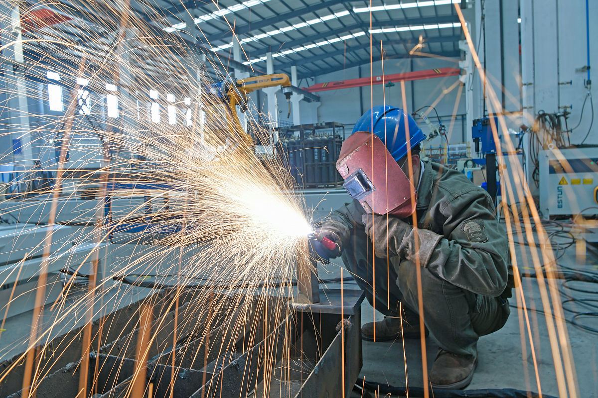 内江铁路机械学校2021年招生专业：机械、电气、管理等领域人才培养