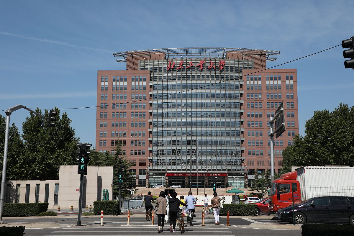 济宁卫生学校2023年新址地址：市区交通便利环境优美