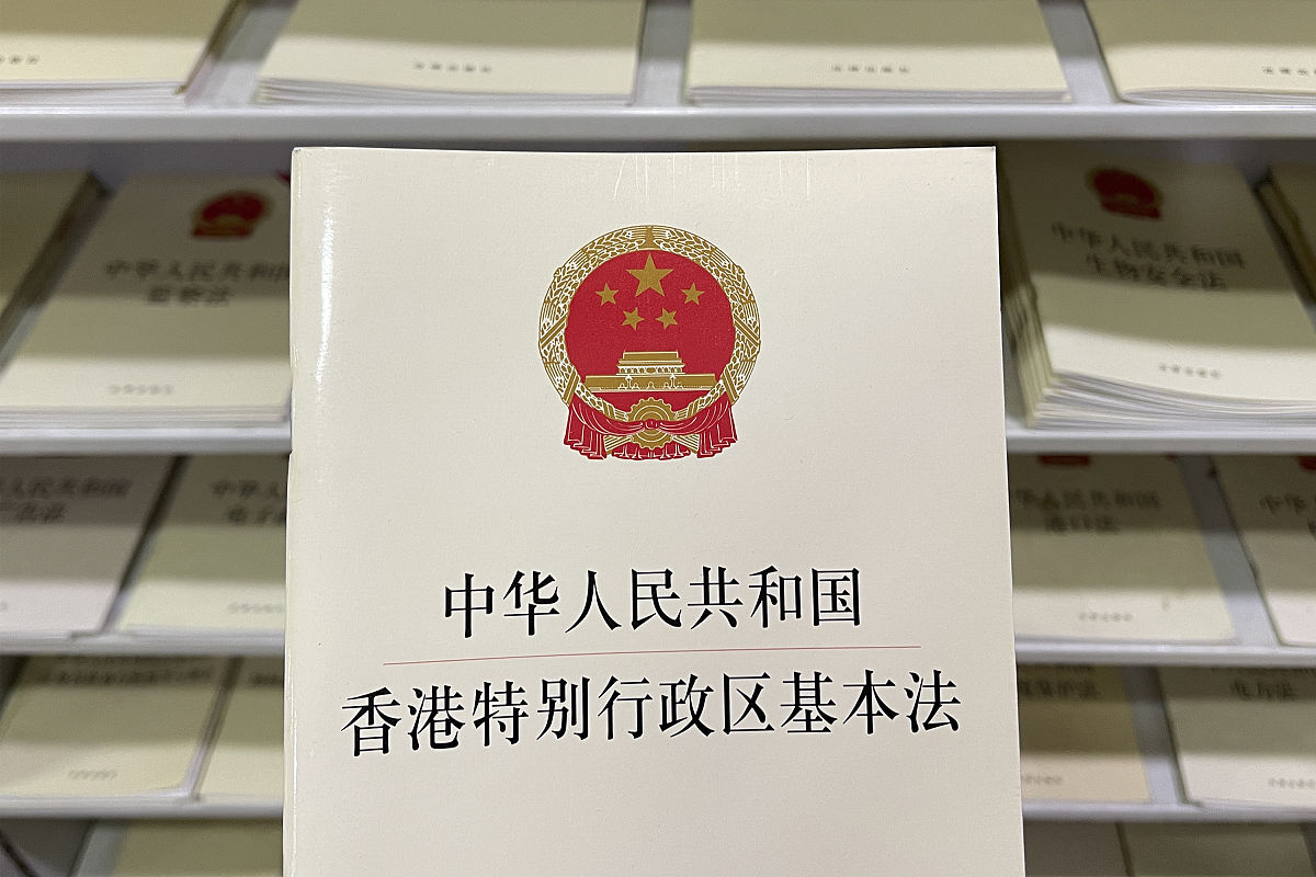 香港与澳门的自治权是两个地方的大佬与国家高官沟通的结果吗