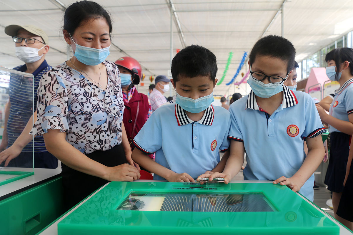 湖北省科技工程技工学校计算机广告制作专业怎么样？前景如何？