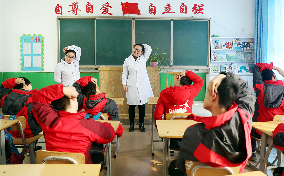 重庆幼师学校热门专业：早期教育、学前教育等