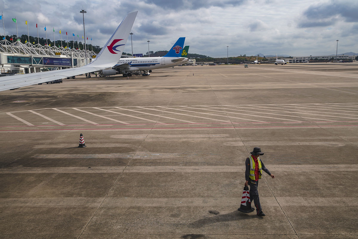 东方航空客舱安全制度优化：应急预案完善指南