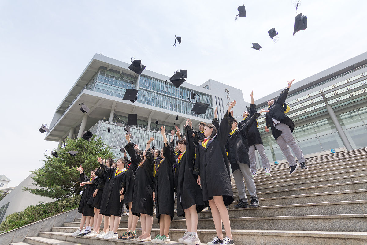 大学生毕业离校感慨600字