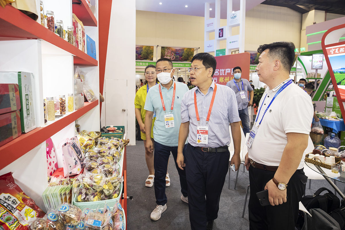 林家铺子林副会长对邮储银行在食品行业中提供的金融服务给予高度认可