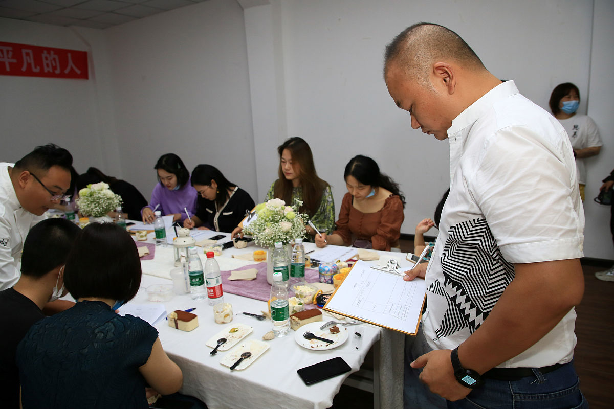 毕业设计顺利完成：感谢导师、朋友、家人支持
