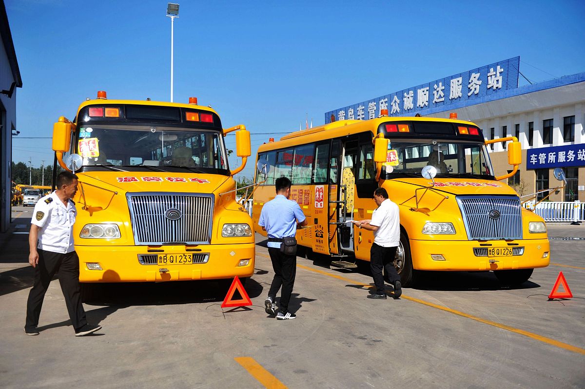 校车安全演讲稿：保障学生安全，责任重于泰山