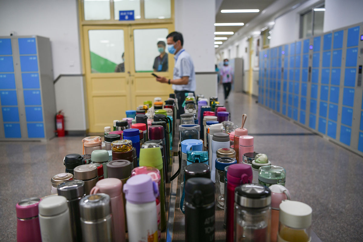 初中读护理专业就业前景好不好