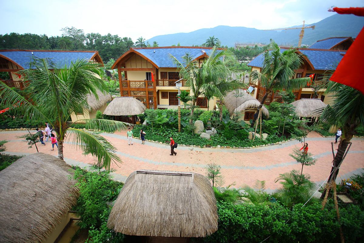 以如今海南的现状背景适合发展什么形式的特色农庄与海洋科技或文化相结合