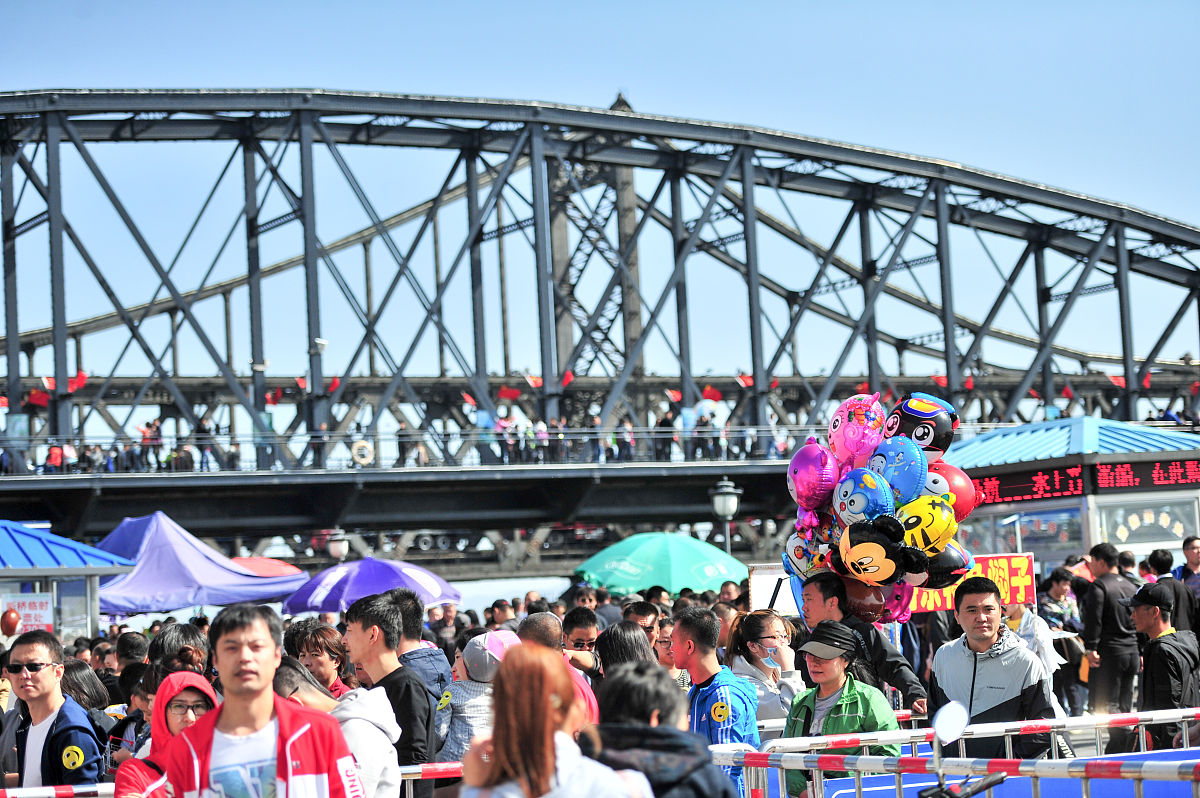 请600字博客文章主题是：丹东旅游攻略