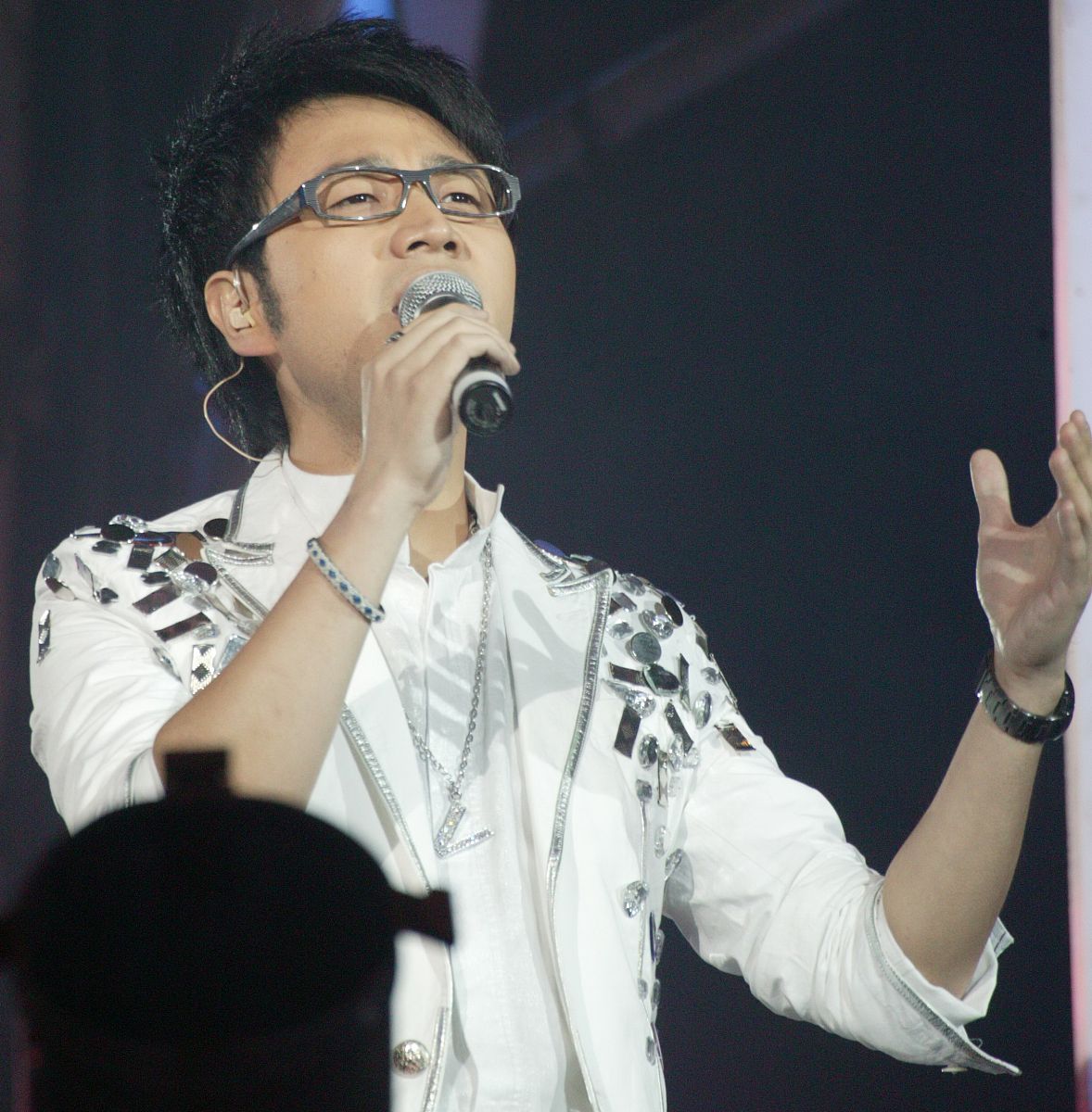 2007年 10月 20日 , 南京 , 快乐 男生 全国 巡回 演唱 南京站 . 王铮
