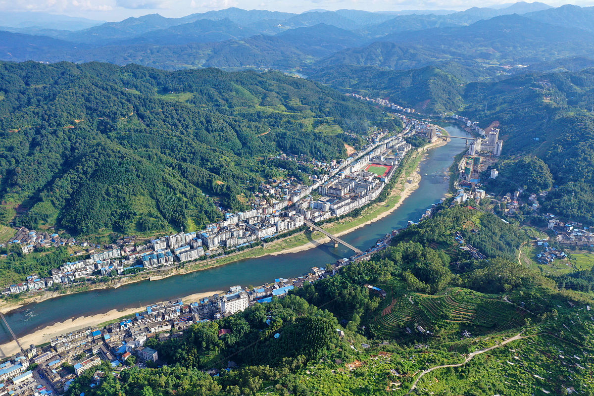 黔东南中等职业技术学校2021年招生办联系电话 - 报考指南