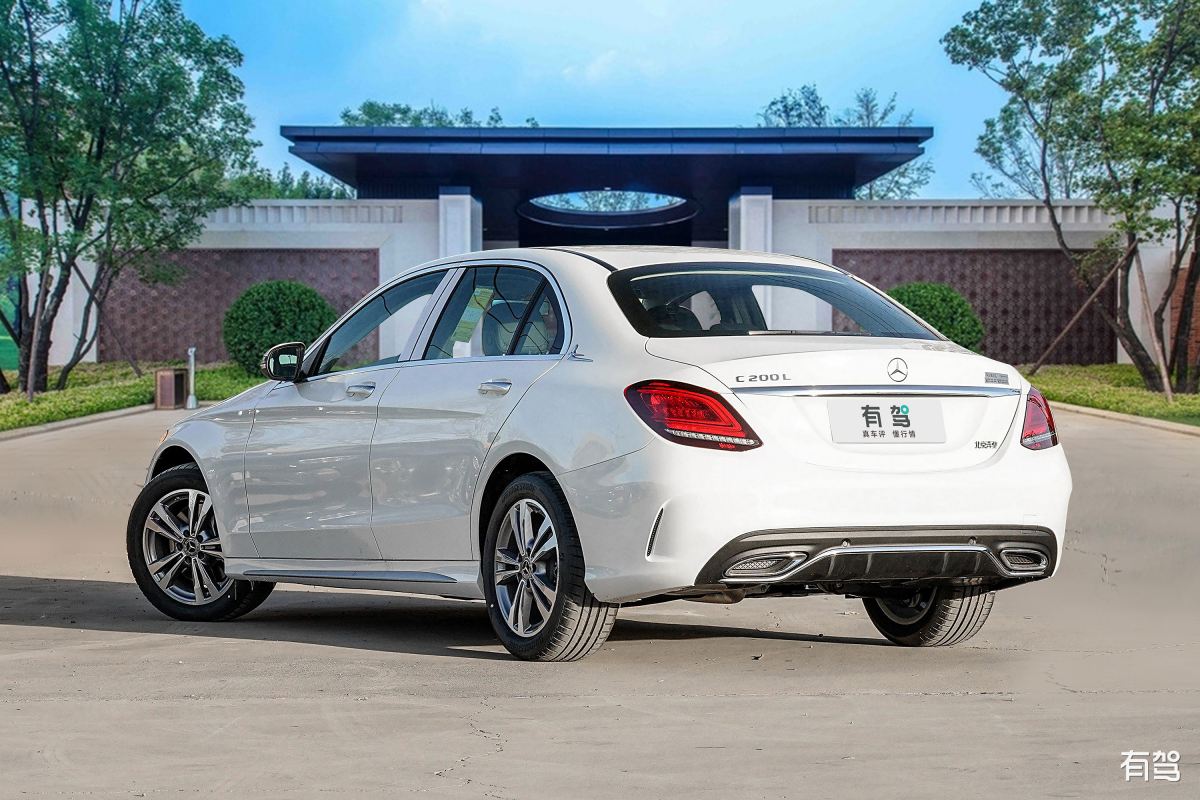 奔驰,奔驰c级,2021款 c 200 l 动感型运动版
