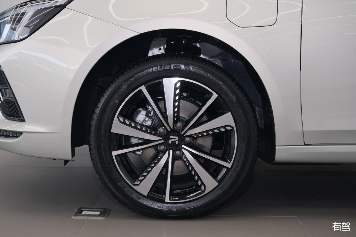 r汽车,r汽车 er6,2021款 新动版 620km 智享版