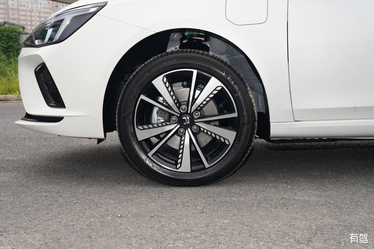 r汽车,r汽车 er6,2020款 620km 智尊版