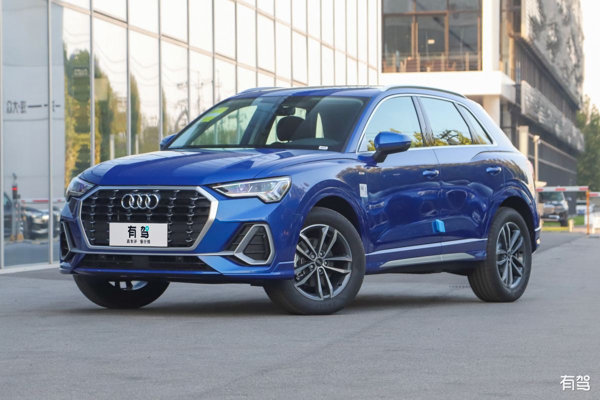 我有20-30万给我推荐两款不同的奥迪车型并告诉我为什么推荐它们