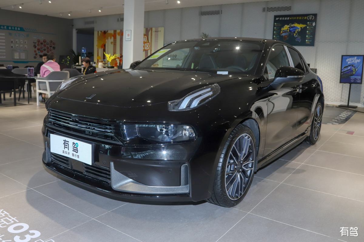 领克03 21款 vs 22款：详细对比，哪款更值得买？