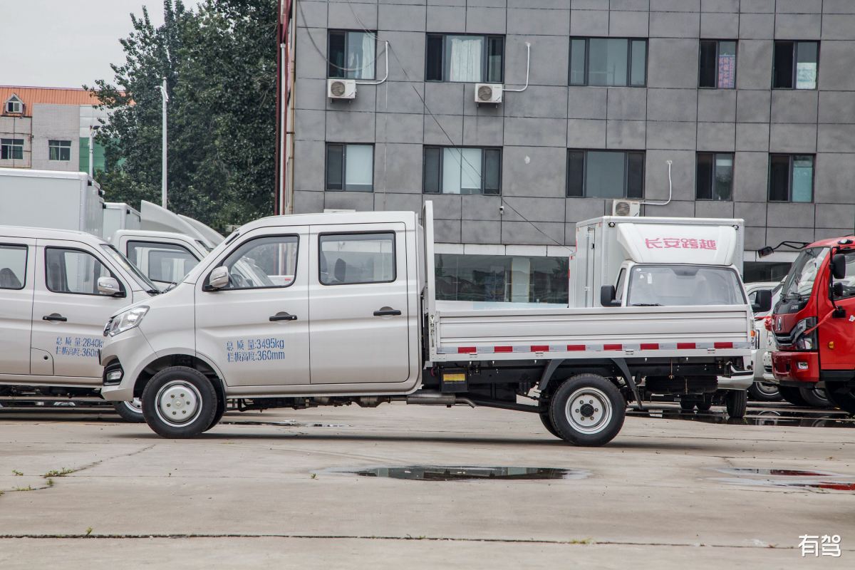 长安跨越王X1冷藏车