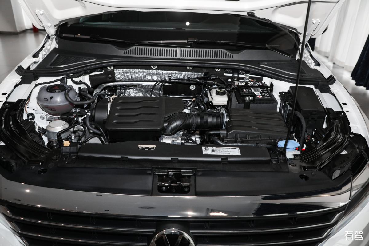 上海大众油电混充电盖自动开启正常行驶中自动弹开是什么原因