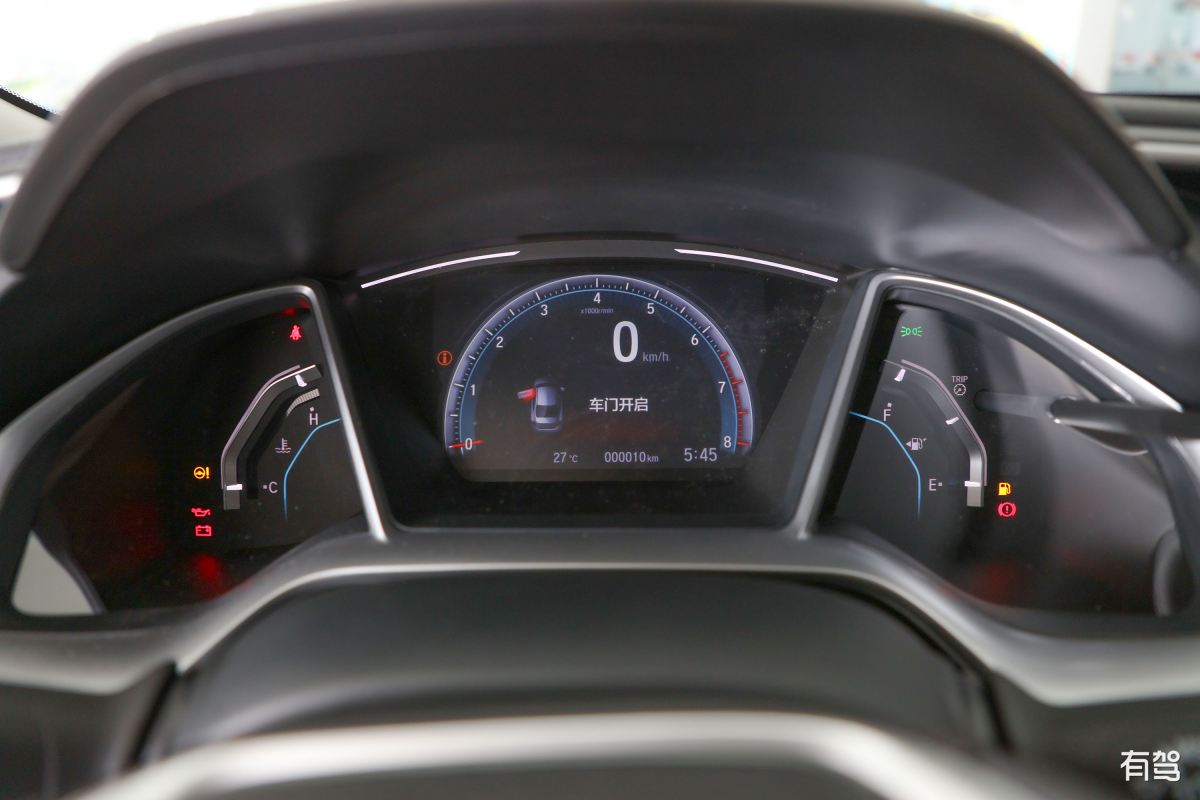 本田思域换一套倒车影像多少回答加拓展。