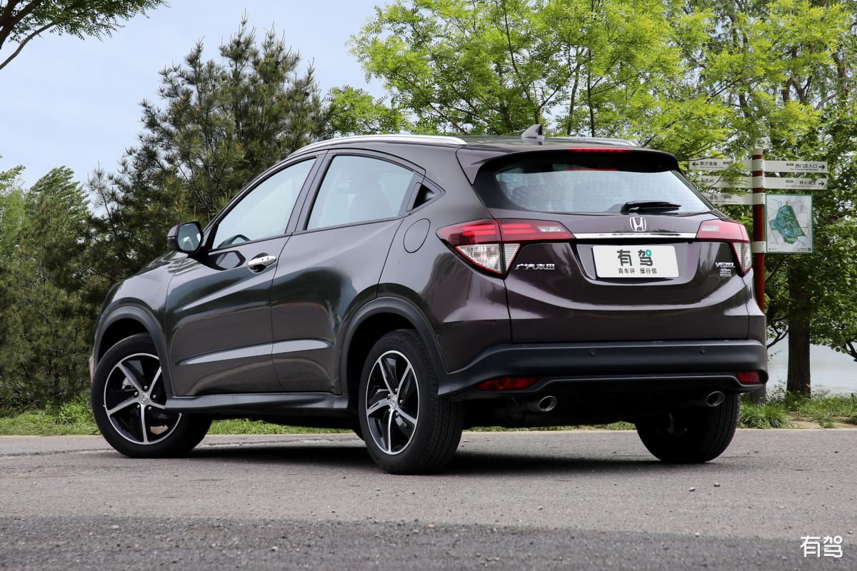 全新缤智吸睛外观，美图随拍不蕉绿！