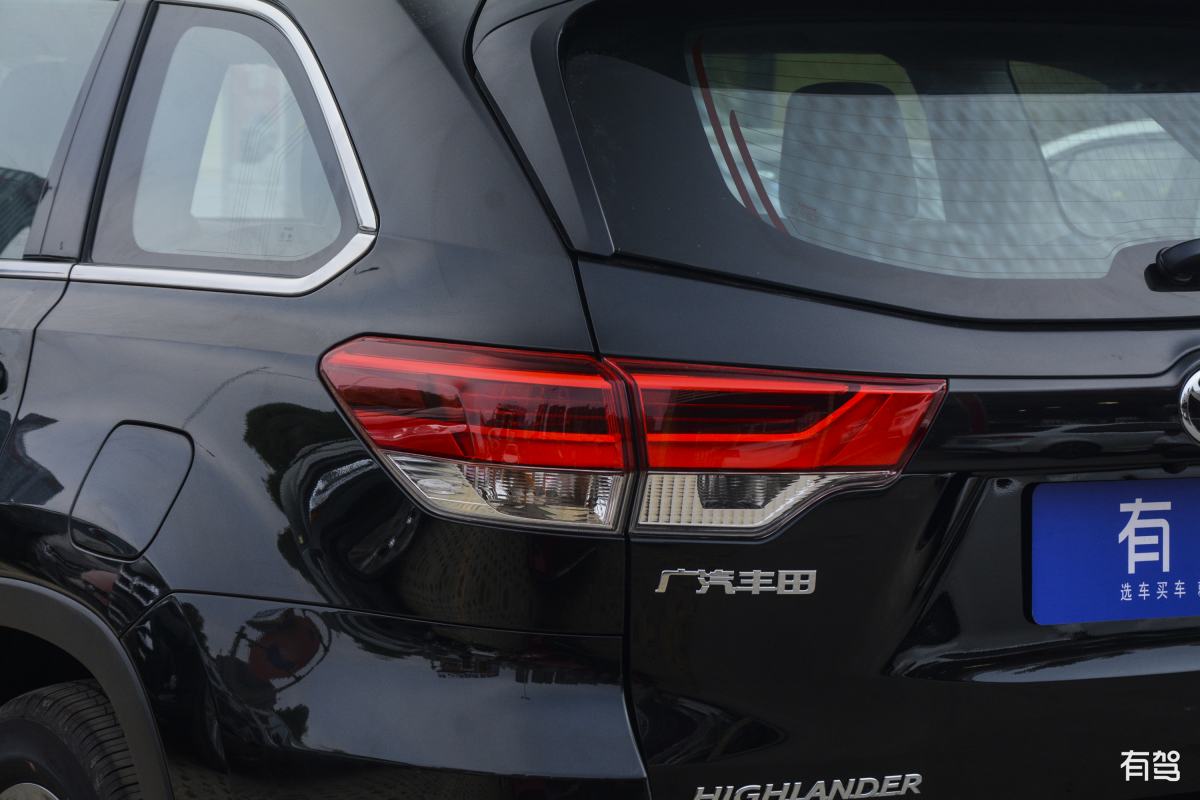 X321款尾灯能升级22款的尾灯吗吗 200字