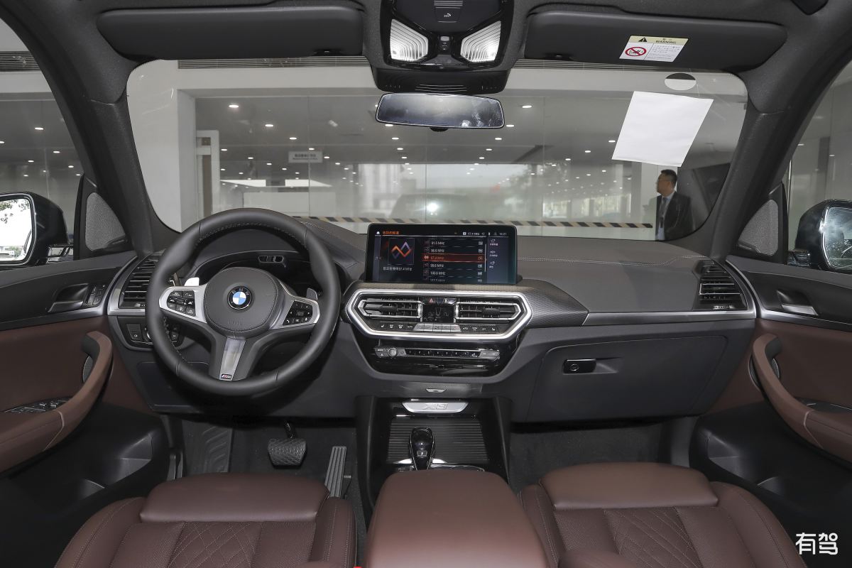 2022款宝马x3在自动换挡1-8档有显示吗回答加拓展