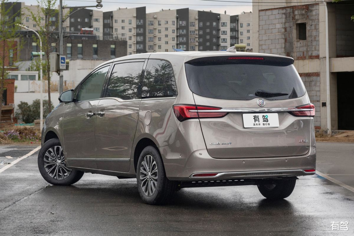 MPV：多功能车，满足您的各种出行需求