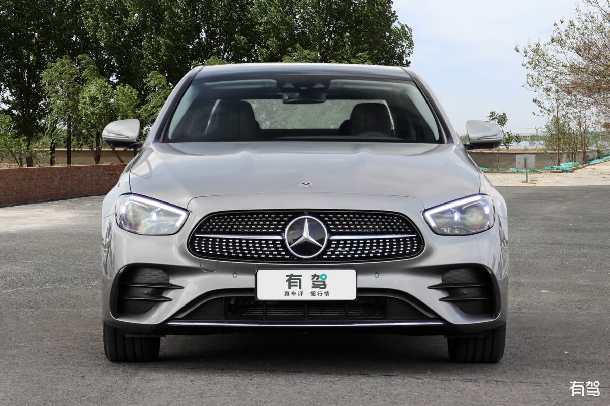 奔驰,奔驰e级,2021款 e 350 l 4matic 运动型