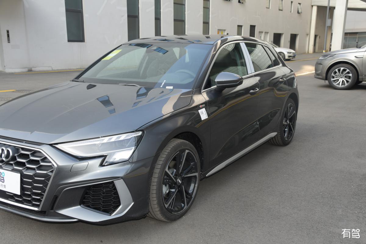 2023款奥迪A3两厢时尚运动型：安卓手机投屏导航可行吗？